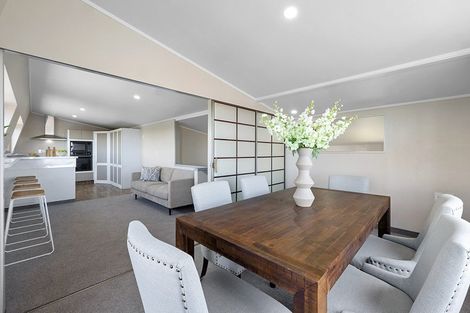 Photo of property in 8 Julian Place, Westown, New Plymouth, 4310