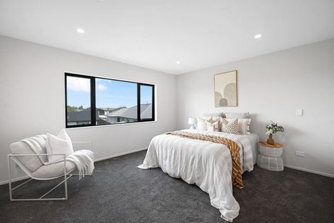 Photo of property in 74 Overton Street, Rototuna North, 3210