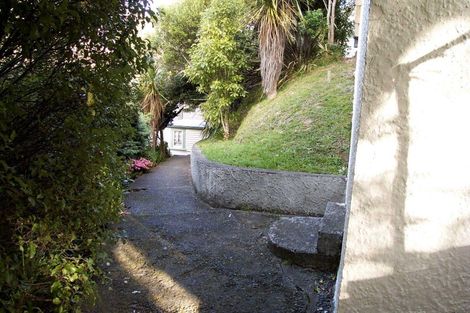 Photo of property in 17 Randwick Road, Northland, Wellington, 6012