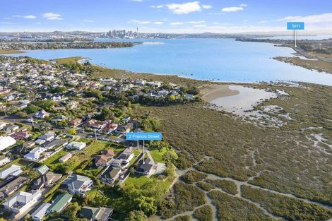 Photo of property in 2 Francis Street, Hauraki, Auckland, 0622
