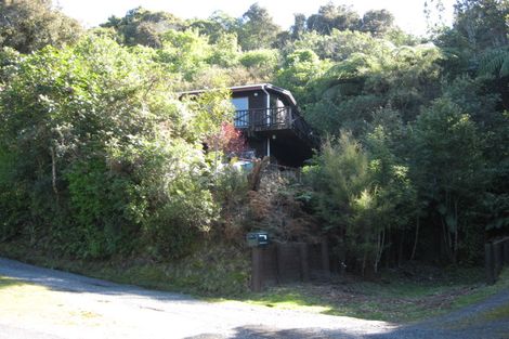 Photo of property in 68 Hauraki Terrace, Pukawa Bay, Turangi, 3381