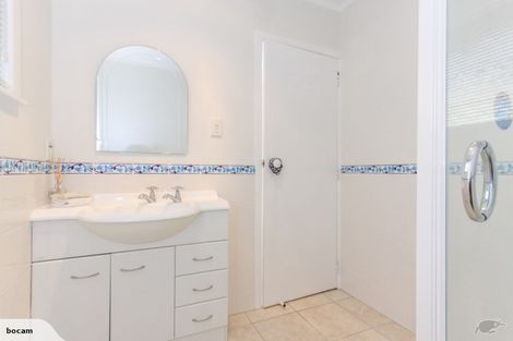 Photo of property in 2/27 Nui Mana Place, Te Atatu South, Auckland, 0610