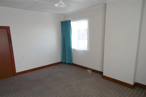 Photo of property in 27 Bulteel Street, New Plymouth, 4310