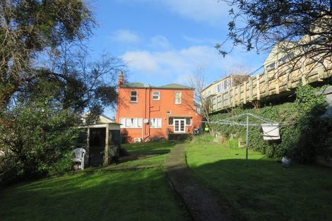 Photo of property in 68 Royal Terrace, Dunedin Central, Dunedin, 9016