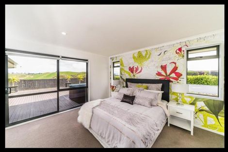 Photo of property in 12 Ballintoy Park Drive, Welcome Bay, Tauranga, 3175
