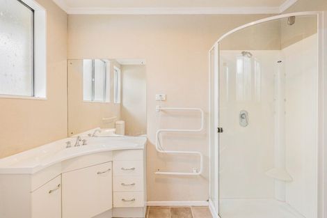 Photo of property in 1 Monterey Place, Totara Park, Upper Hutt, 5018