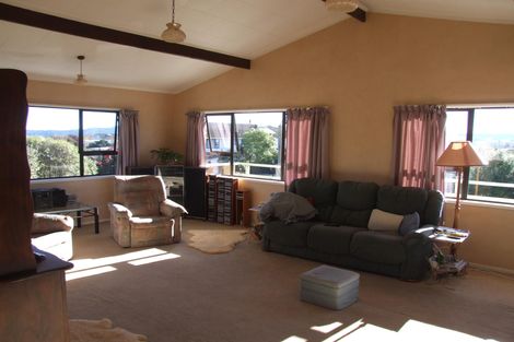 Photo of property in 20 Kempton Place, Richmond Heights, Taupo, 3330