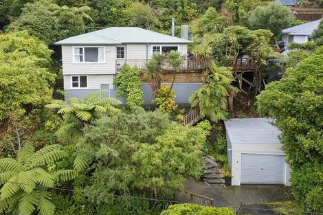 Photo of property in 5 Richmond Hill, Glenside, Wellington, 6037