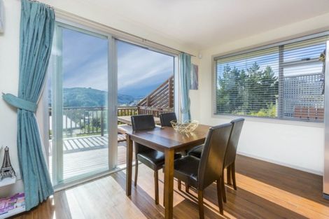 Photo of property in 17 Greenwich Grove, Stokes Valley, Lower Hutt, 5019