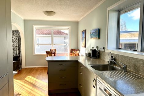 Photo of property in 14 Robertson Street, Glenholme, Rotorua, 3010