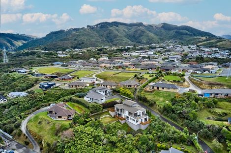 Photo of property in 15 Swain Grove, Riverstone Terraces, Upper Hutt, 5018