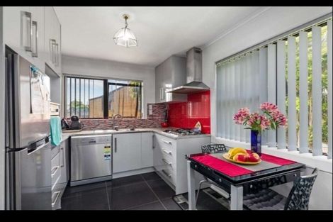 Photo of property in 3/10 Mahon Place, Papatoetoe, Auckland, 2025