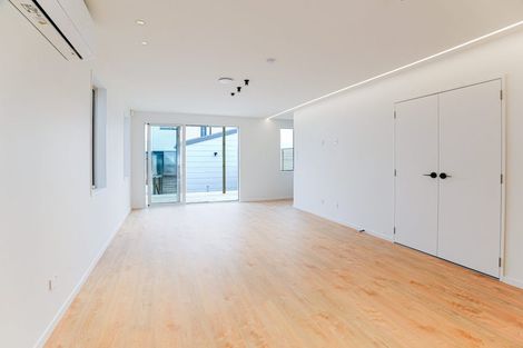 Photo of property in 16 Corporal Street, Papakura, 2110