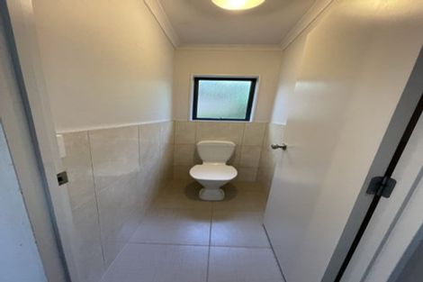 Photo of property in 10 Hinau Street, New Lynn, Auckland, 0600