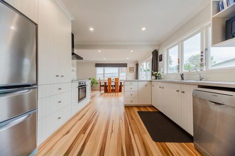 Photo of property in 38 Gray Avenue, Paraparaumu Beach, Paraparaumu, 5032