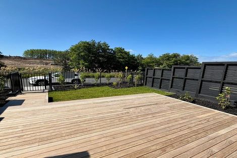 Photo of property in 9/299 Te Taruna Drive, Wainui, 0932