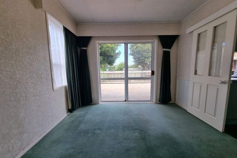 Photo of property in 116 Sturges Road, Henderson, Auckland, 0612