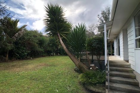 Photo of property in 9 Camphora Place, Ranui, Auckland, 0612