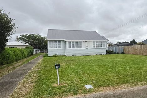 Photo of property in 11 Goldsmith Crescent, Levin, 5510