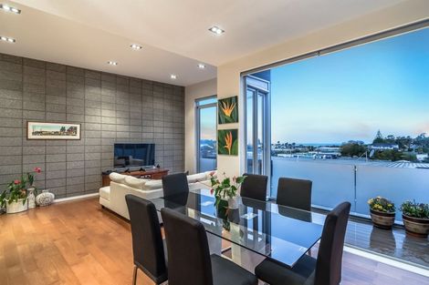 Photo of property in Wilk Heights, 8/8 Wilk Lane, Browns Bay, Auckland, 0630