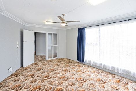 Photo of property in 18 Kilmarnock Street, Wallacetown, 9816