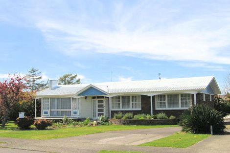 Photo of property in 5 Kamahi Place, Pukehangi, Rotorua, 3015