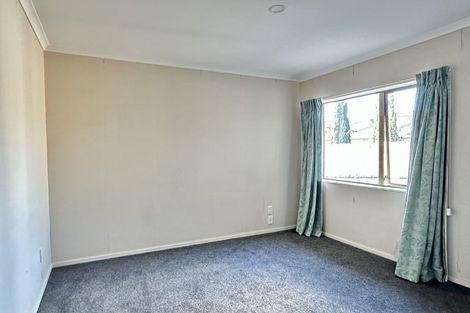 Photo of property in 10 Brosna Place, East Tamaki, Auckland, 2016