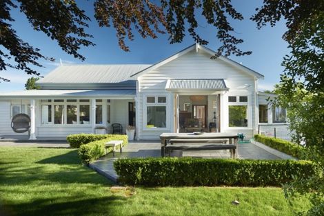 Photo of property in 14 Selwyn Road, Hospital Hill, Napier, 4110