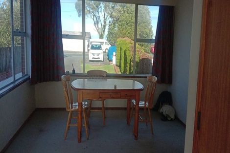 Photo of property in 82 Caribbean Drive, Unsworth Heights, Auckland, 0632