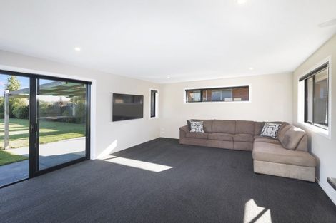 Photo of property in 60 Luxembourg Crescent, Halswell, Christchurch, 8025