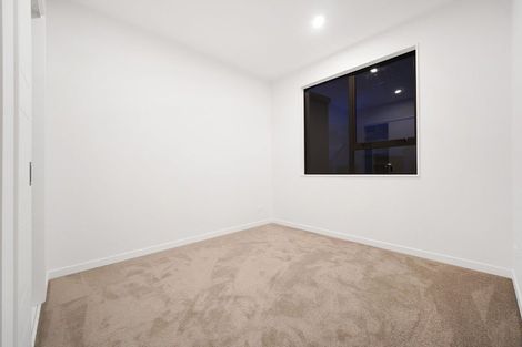 Photo of property in 14 Puihi Crescent, Massey, 0614
