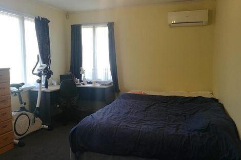 Photo of property in 77 Hoani Street, Northcote, Christchurch, 8052