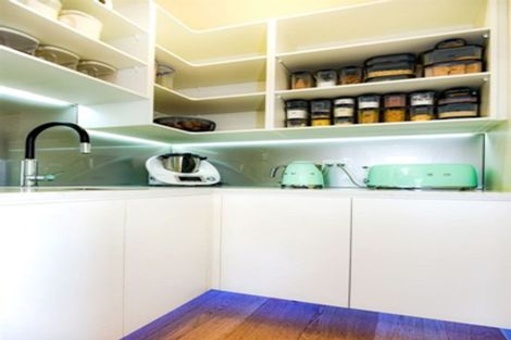 Photo of property in 161 Hackthorne Road, Cashmere, Christchurch, 8022