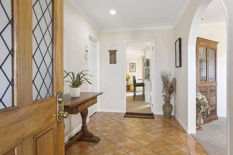 Photo of property in 23 Rathmar Drive, Manurewa, Auckland, 2105