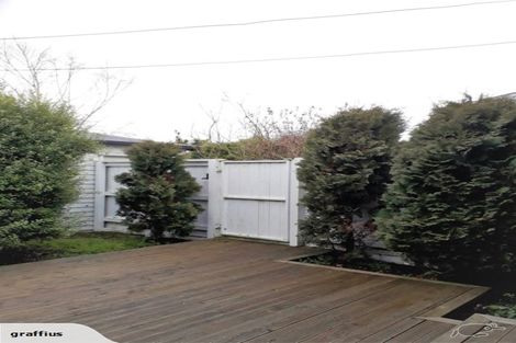 Photo of property in 43 Pitcairn Crescent, Bryndwr, Christchurch, 8053