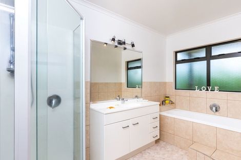 Photo of property in 17 Robinson Terrace, Rangatira Park, Taupo, 3330