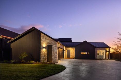 Photo of property in 10 Bosun Place, Flagstaff, Hamilton, 3210