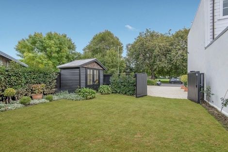 Photo of property in 26 Cranmer Square, Christchurch Central, Christchurch, 8013