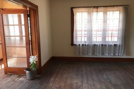 Photo of property in 105 Brougham Street, Mount Victoria, Wellington, 6011