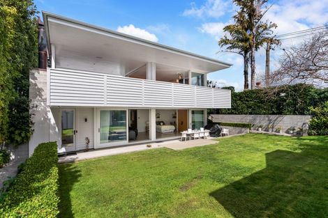 Photo of property in 215 Jervois Road, Herne Bay, Auckland, 1011