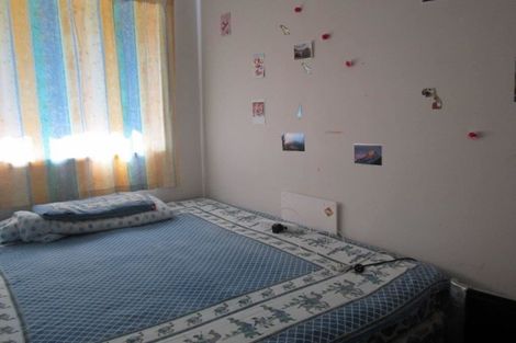 Photo of property in 22 Cron Avenue, Te Atatu South, Auckland, 0610