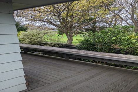 Photo of property in 2/32 Trinidad Road, Sunnynook, Auckland, 0620