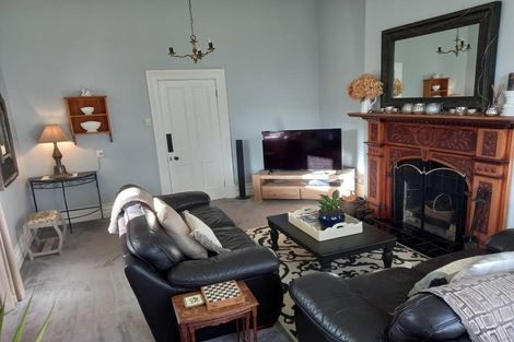 Photo of property in 10 Rawhiti Street, Vogeltown, New Plymouth, 4310