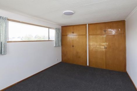 Photo of property in 11 Eglinton Street, Avondale, Christchurch, 8061