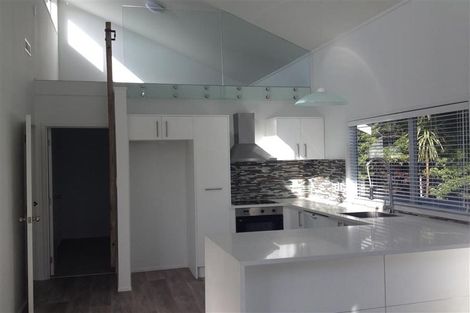 Photo of property in 16 Heaton Grove, Chatswood, Auckland, 0626