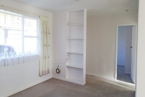 Photo of property in 5/85 Edmonton Road, Henderson, Auckland, 0612