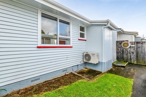Photo of property in 23d Oranga Street, Marfell, New Plymouth, 4310