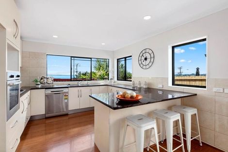 Photo of property in 2a Mizpah Road, Torbay, Auckland, 0630