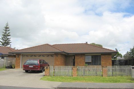Photo of property in 25 Edinburgh Avenue, Rosehill, Papakura, 2113
