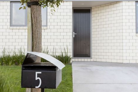 Photo of property in Waterview Estate, 5/4 Greystone Place, Omokoroa, 3114